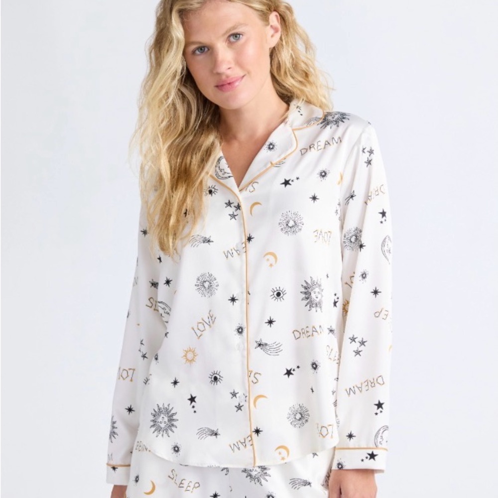NWT Soft Stretch Satin Notch Collar Pajama Set Featuring Moon and Stars Size Med